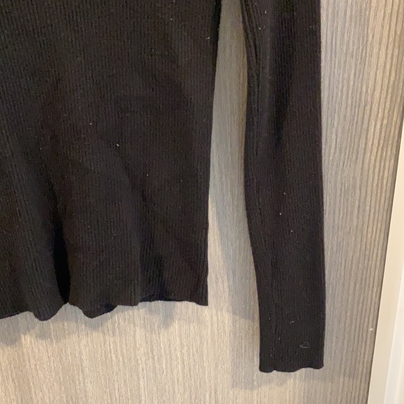 ❗️BOGO❗️Black Turtleneck - Picture 6 of 9